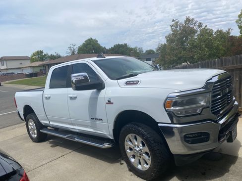 Used 2023 RAM 2500 Laramie AWD/4WD image 11