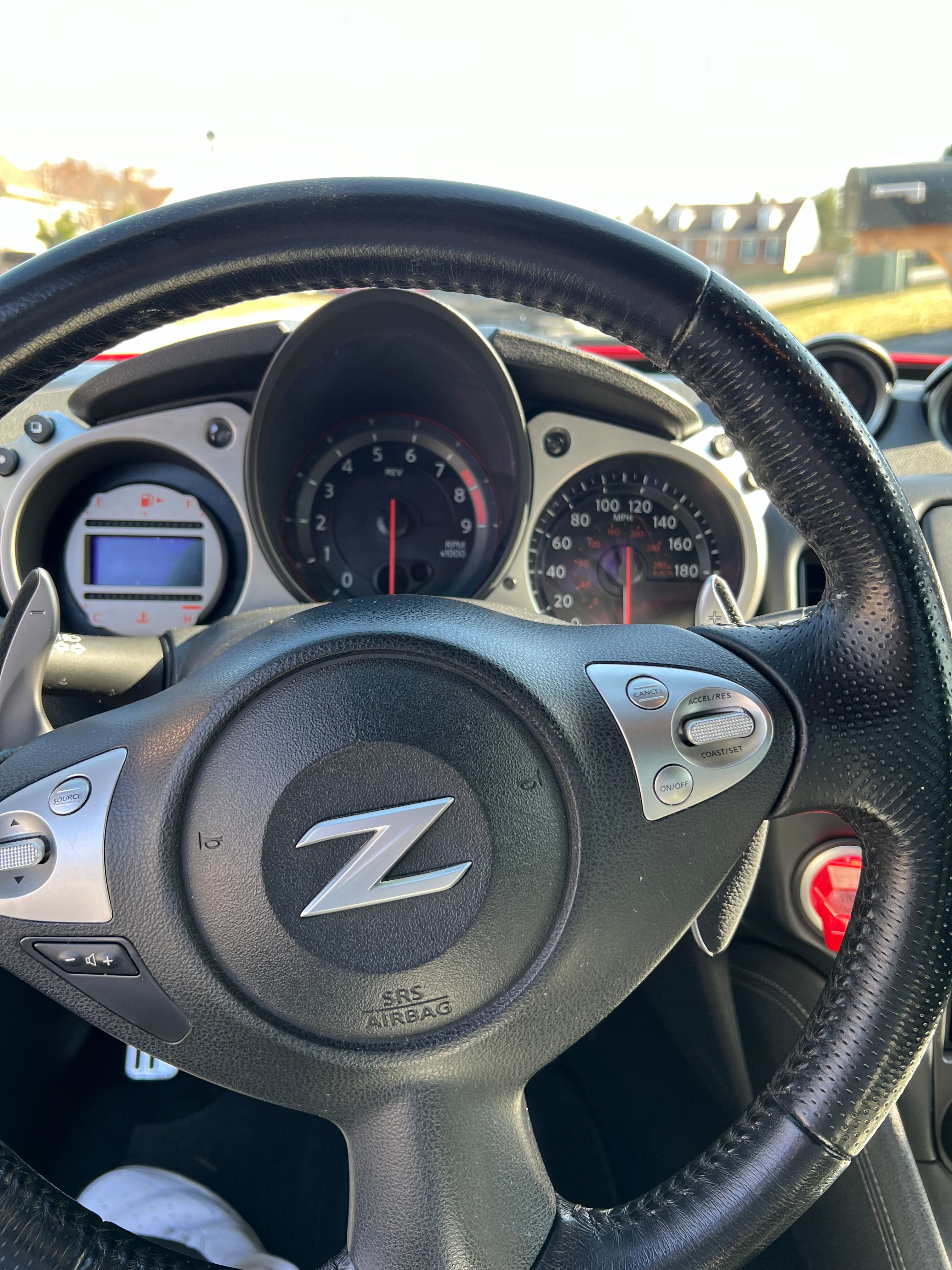 Used 2012 Nissan 370Z Coupe RWD image 14
