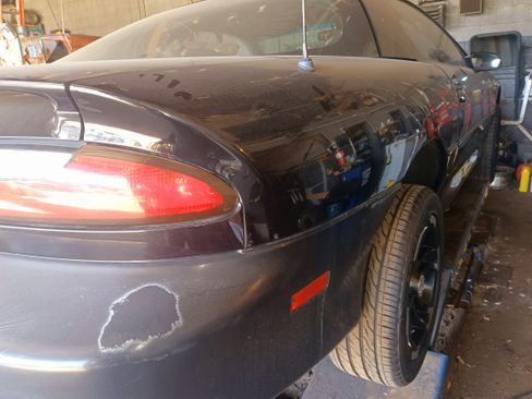 Used 1994 Chevrolet Camaro LT RWD image 11