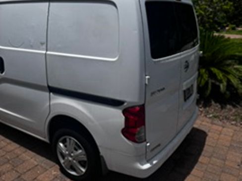 Used 2018 Nissan NV200 SV w/ Navigation Package FWD image 12