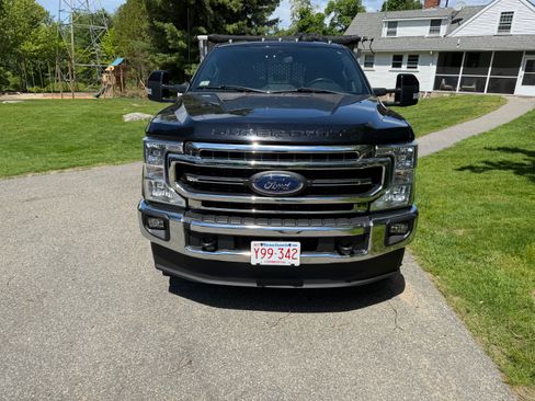 Used 2022 Ford F350 Lariat w/ Lariat Value Package AWD/4WD image 5