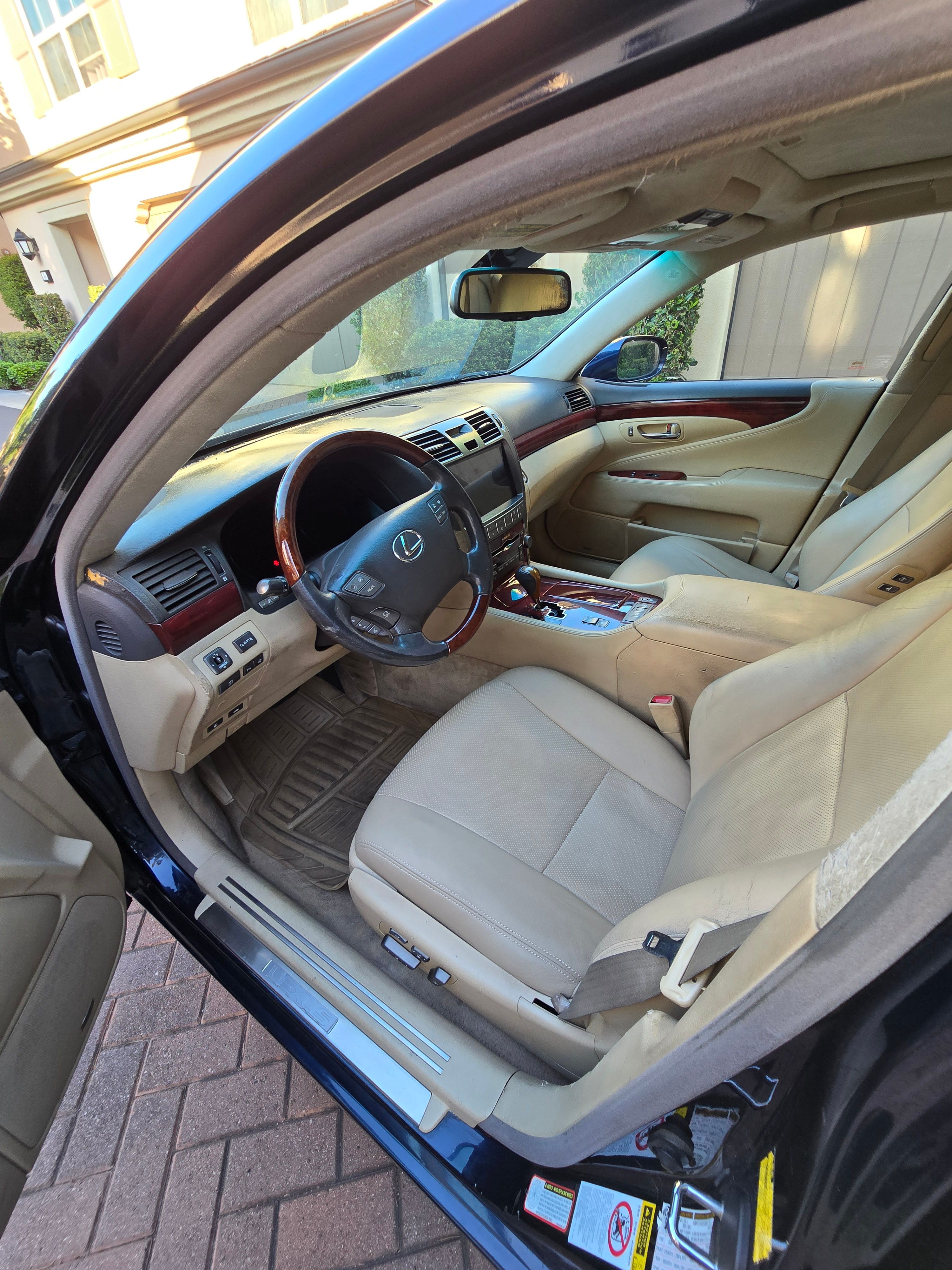 Used 2007 Lexus LS 460 L RWD image 6