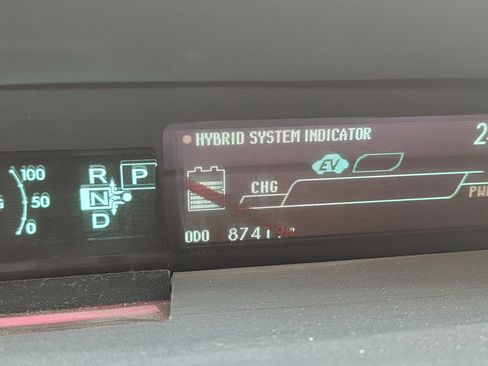 Used 2013 Toyota Prius Two image 25