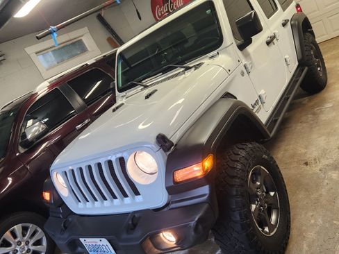 Used 2019 Jeep Wrangler Unlimited Sport S image 1