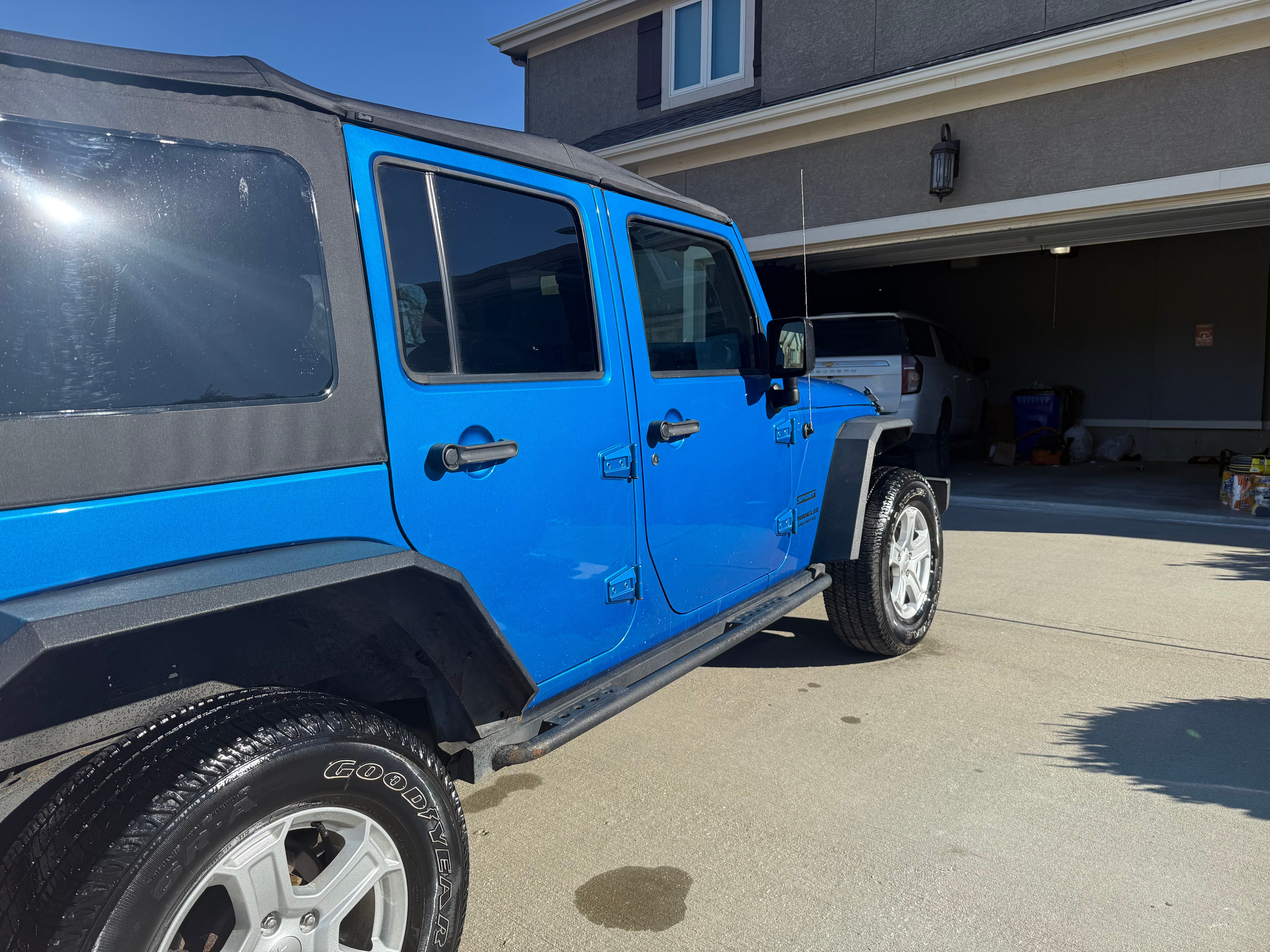 Used 2015 Jeep Wrangler Unlimited Sport w/ Quick Order Package 24S AWD/4WD image 2