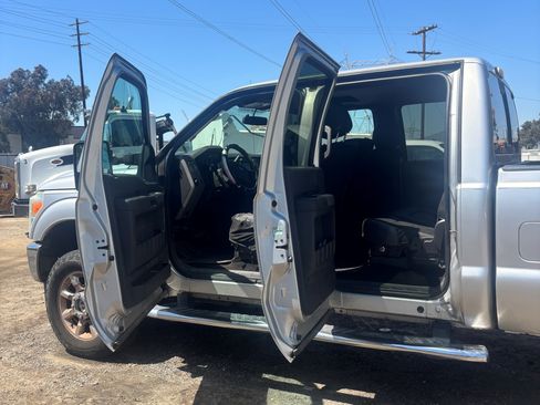 Used 2012 Ford F350 Lariat w/ Lariat Ultimate Pkg AWD/4WD image 10