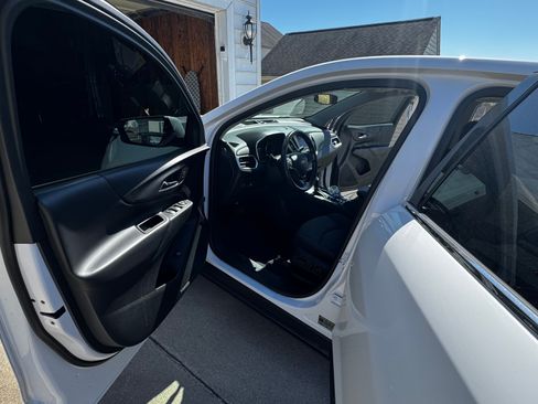 Used 2020 Chevrolet Equinox LT image 5