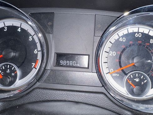 Used 2013 Dodge Grand Caravan SE FWD image 10