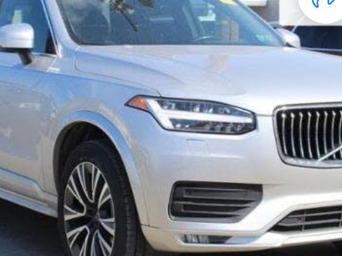 Used 2021 Volvo XC90 T5 Momentum w/ Climate Package AWD/4WD image 1