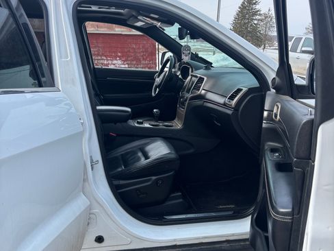 Used 2014 Jeep Grand Cherokee Limited w/ Trailer Tow Group IV image 5