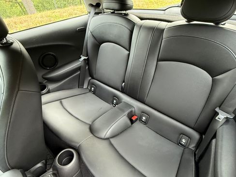 Used 2017 MINI Cooper 2-Door Hardtop image 13