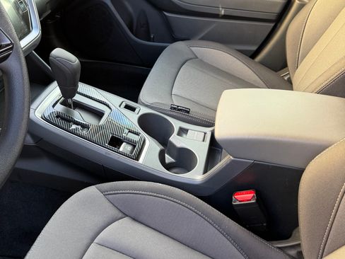 Used 2025 Subaru Crosstrek 2.0i Premium image 11