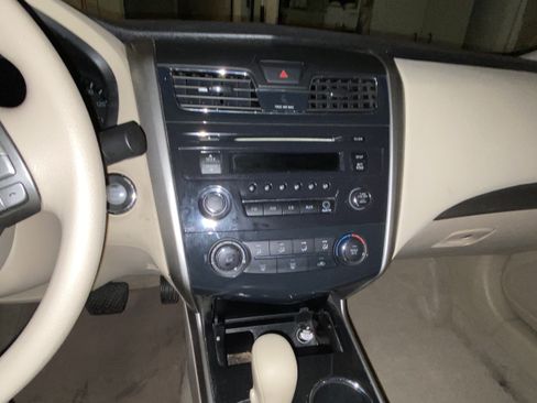 Used 2013 Nissan Altima 2.5 S image 10