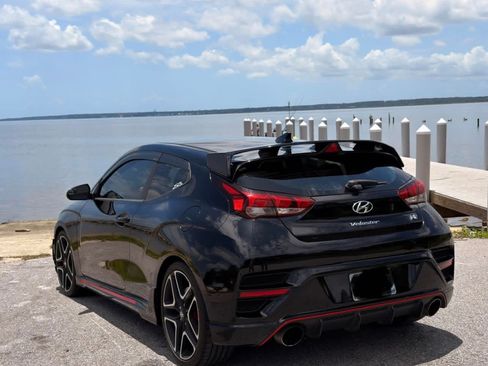 Used 2020 Hyundai Veloster N w/ Performance Package FWD image 9