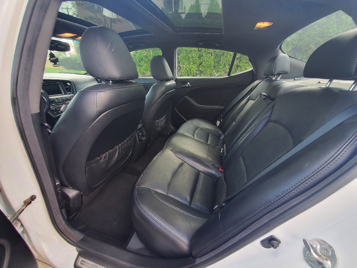 Used 2013 Kia Optima SX w/ Limited Pkg FWD image 11