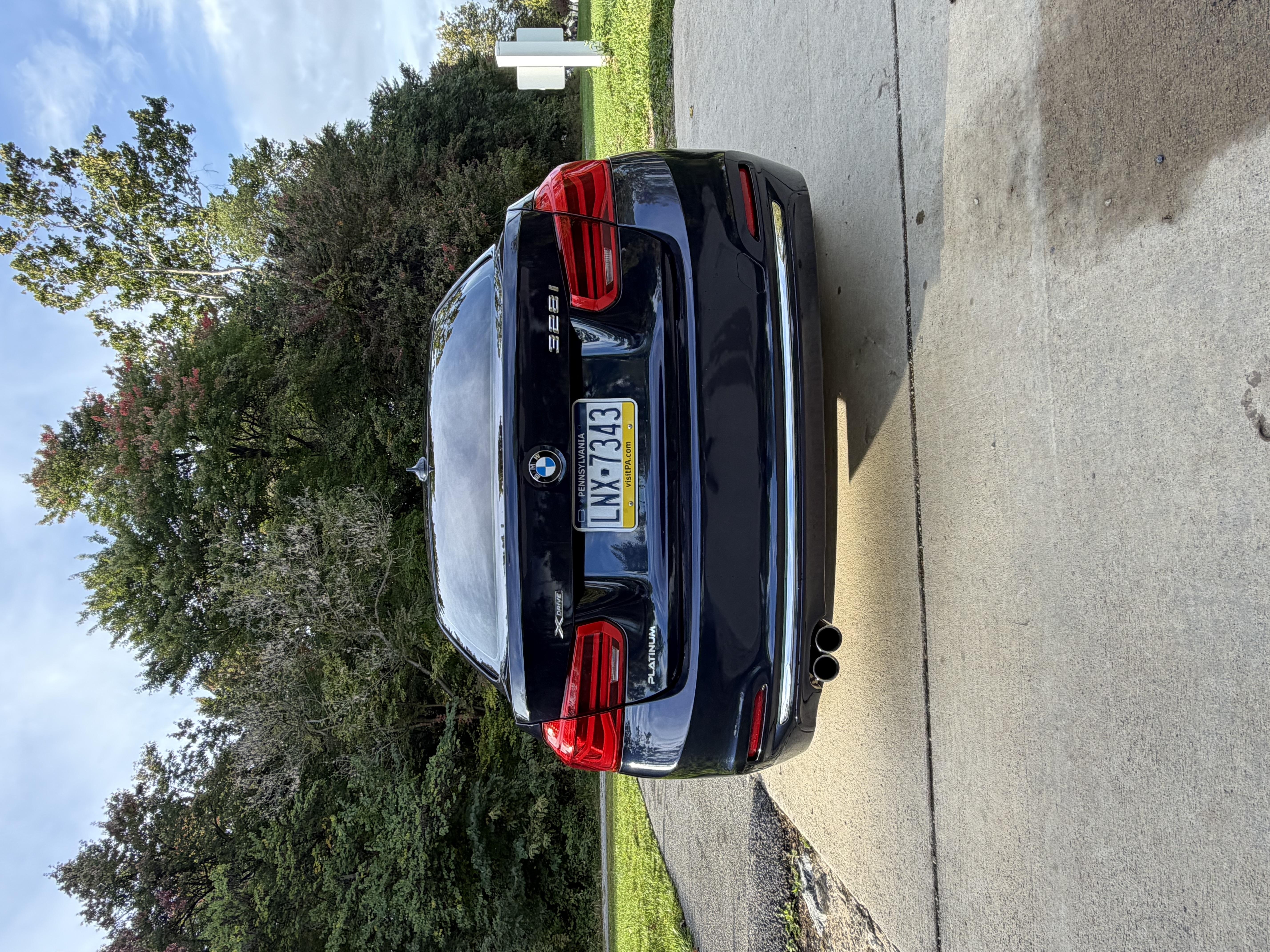 Used 2016 BMW 328i xDrive Sedan AWD/4WD image 8