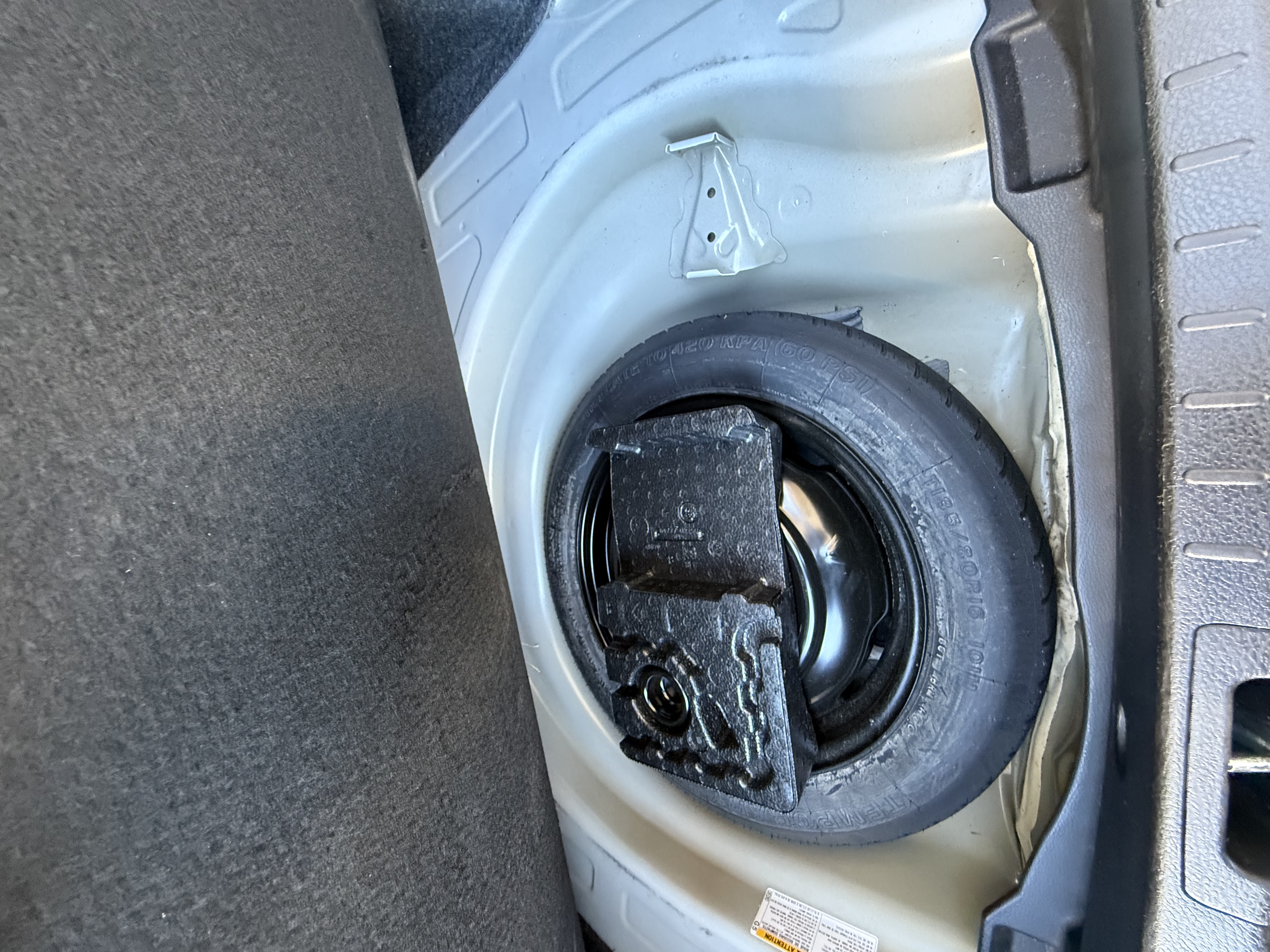 Used 2019 Toyota Corolla SE FWD image 14