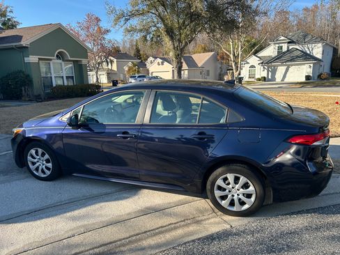 Used 2020 Toyota Corolla LE image 6