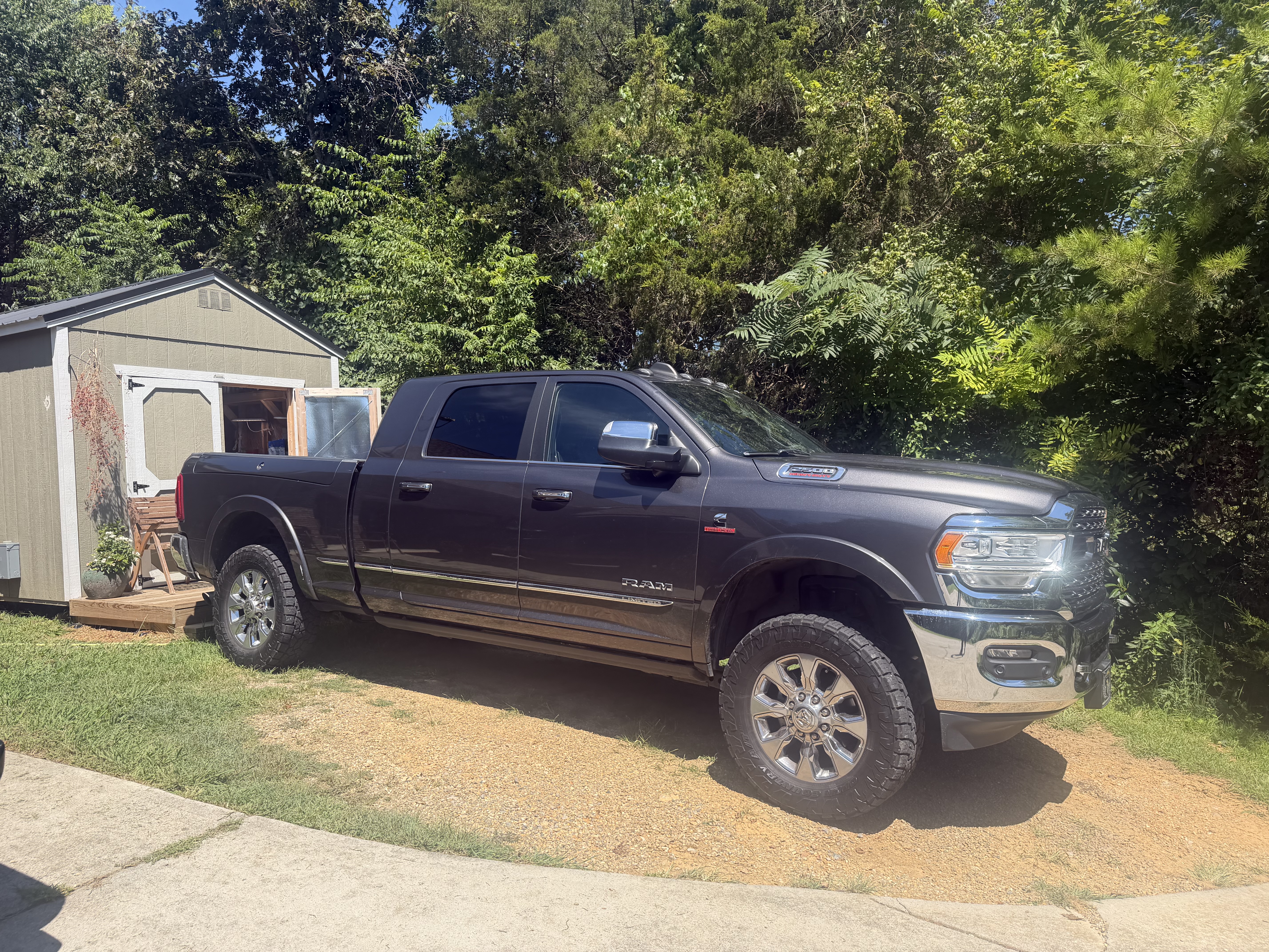 Used 2019 RAM 2500 Limited AWD/4WD image 1