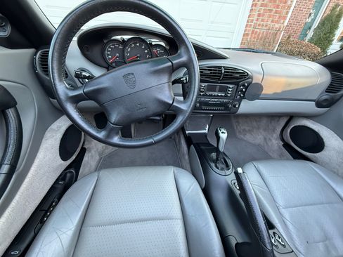 Used 2000 Porsche Boxster image 8