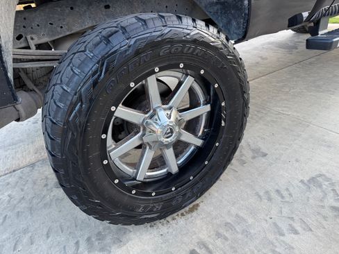 Used 2013 Ford F250 Platinum w/ FX4 Off Road Pkg image 13