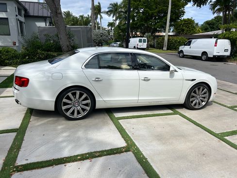Used 2016 Bentley Flying Spur V8 image 5