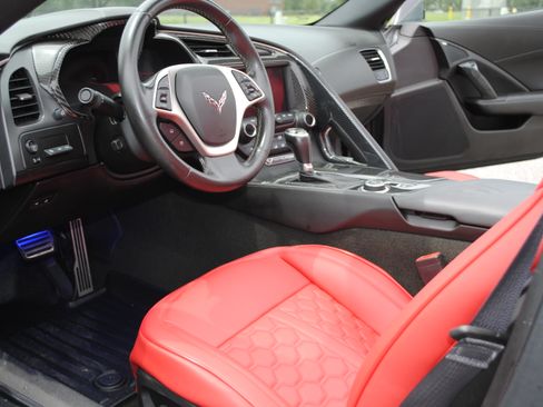 Used 2014 Chevrolet Corvette Stingray Coupe w/ 2LT Preferred Equipment Group image 8