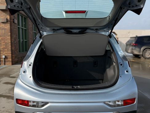 Used 2018 Chevrolet Bolt LT image 6