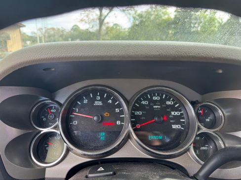 Used 2010 Chevrolet Silverado 2500 W/T image 11