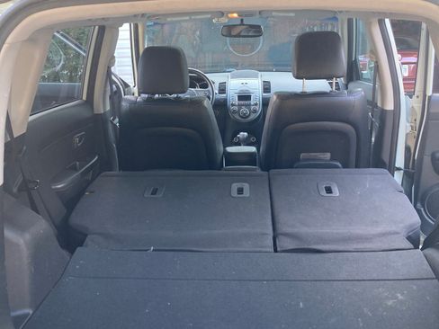 Used 2010 Kia Soul + w/ Ghost Special Edition Pkg FWD image 10
