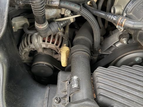 Used 2003 Porsche 911 Carrera 4 image 17