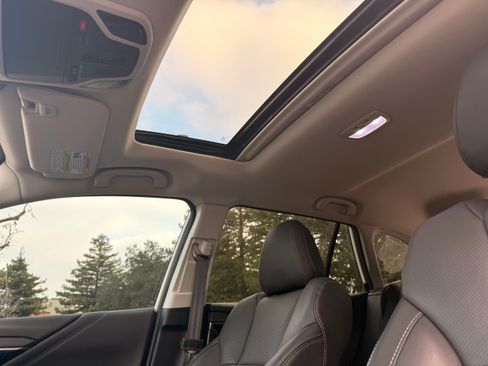 Used 2023 Subaru Outback Limited image 14