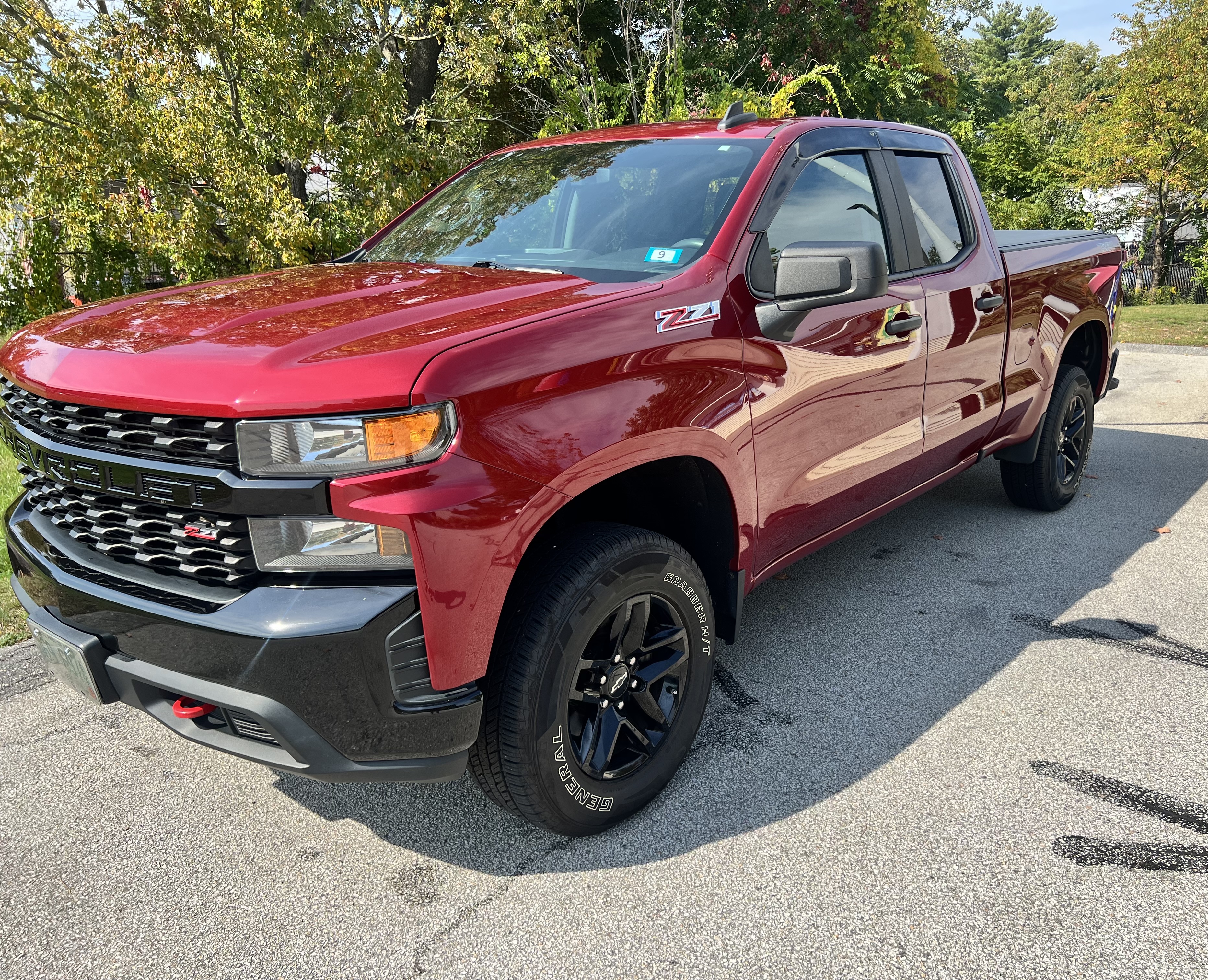 Used 2020 Chevrolet Silverado 1500 Custom Trail Boss w/ Custom Convenience Package AWD/4WD image 1