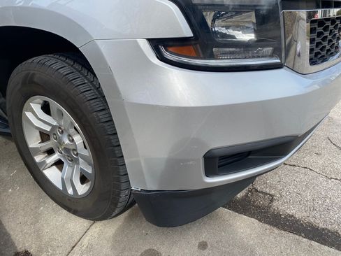 Used 2017 Chevrolet Suburban LT image 13