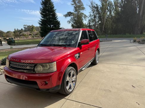 Used 2012 Land Rover Range Rover Sport HSE LUX w/ Luxury Interior Pkg image 2