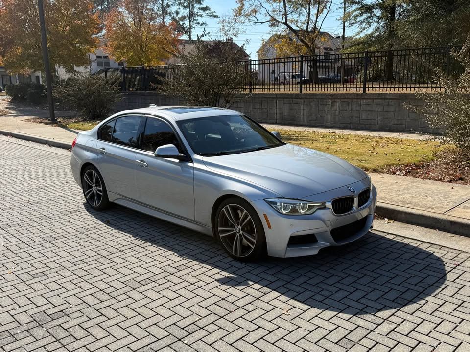 Used 2017 BMW 340i Sedan RWD image 11