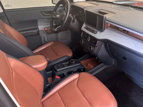 Used 2022 Ford Maverick Lariat w/ Lariat Luxury Package image 14