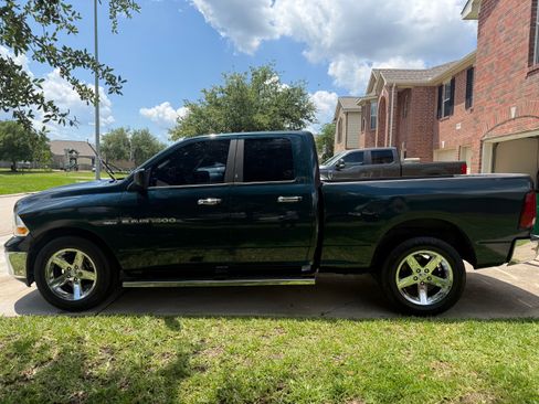 Used 2011 RAM 1500 Classic SLT RWD image 1