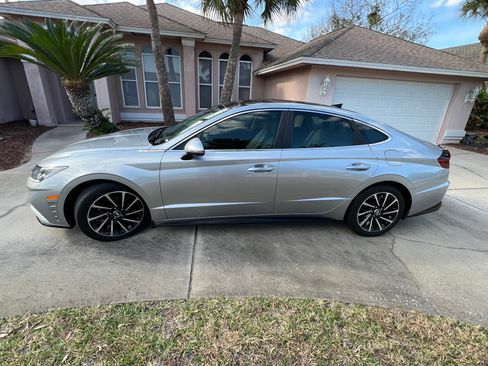 Used 2021 Hyundai Sonata Limited image 1