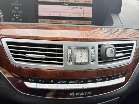 Used 2008 Mercedes-Benz S 550 4MATIC image 11