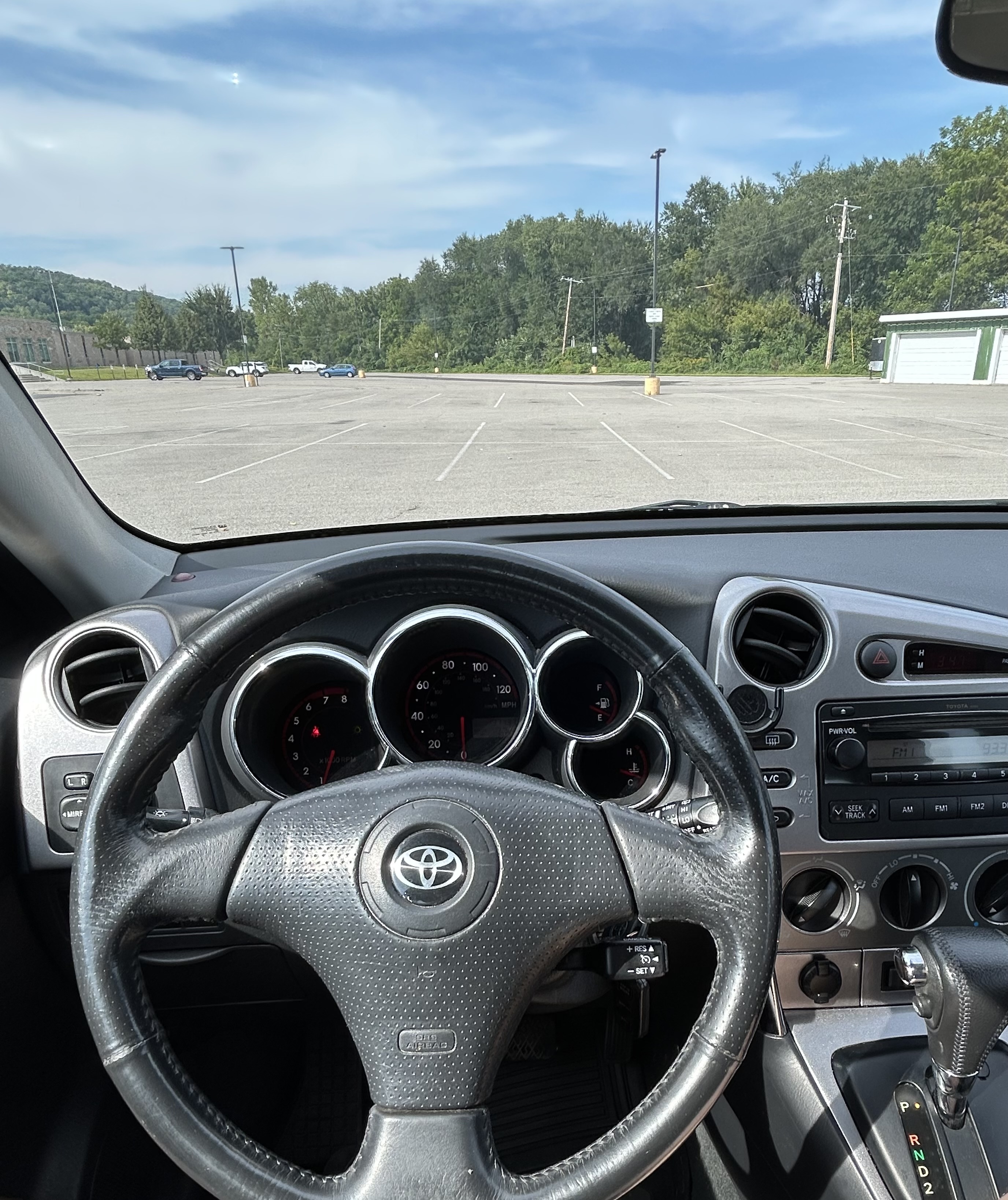 Used 2006 Toyota Matrix XR w/ Extra Value Pkg 1 FWD image 12