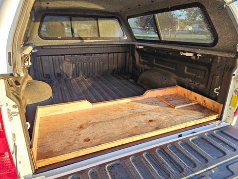 Used 2015 Toyota Tundra SR5 w/ TRD Off Road Package image 14