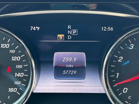 Used 2017 Mercedes-Benz E 400 4MATIC Wagon image 10