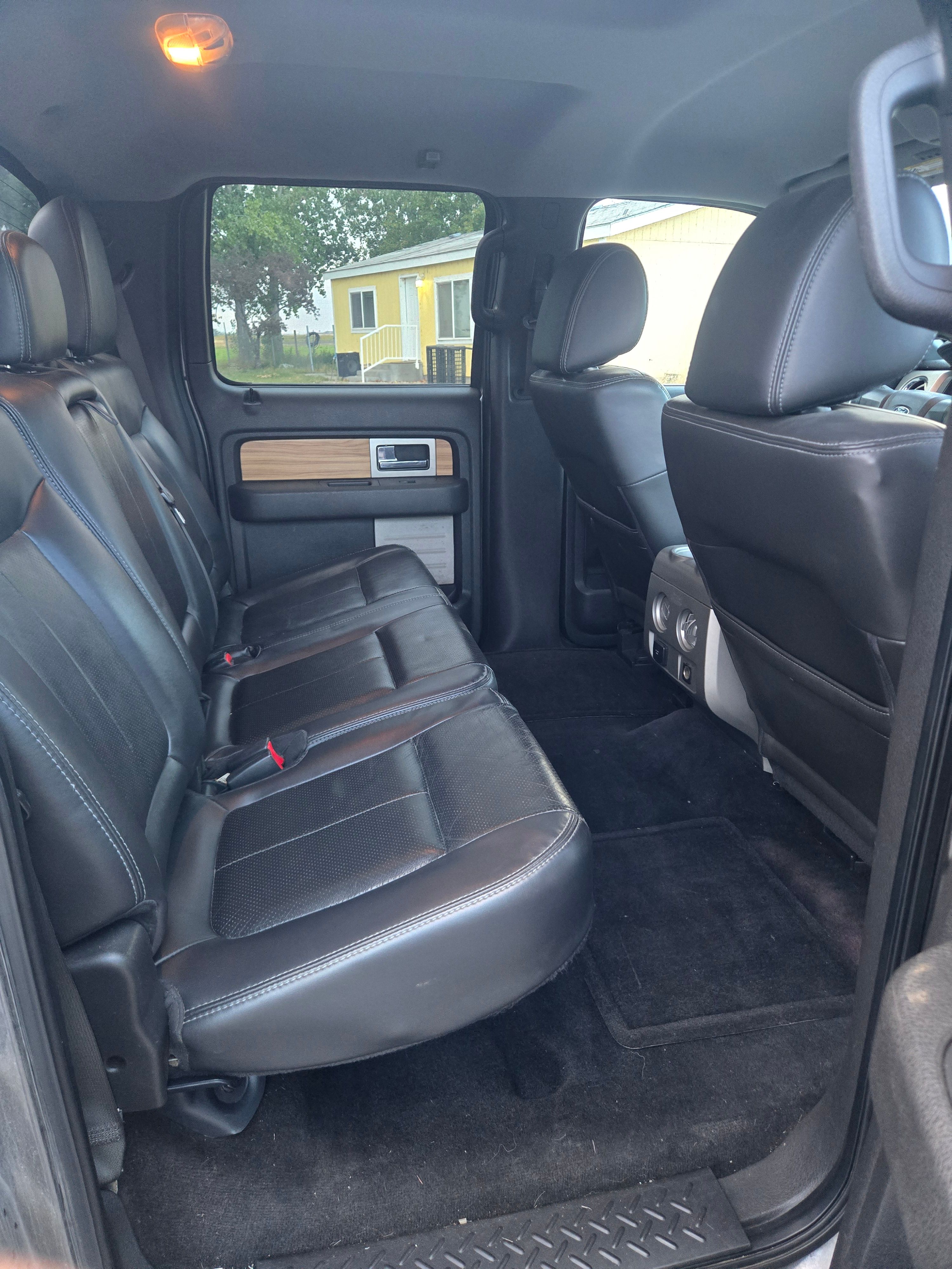 Used 2011 Ford F150 Lariat w/ Lariat Plus Pkg AWD/4WD image 10
