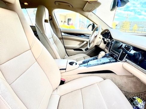 Used 2011 Porsche Panamera 4S image 17