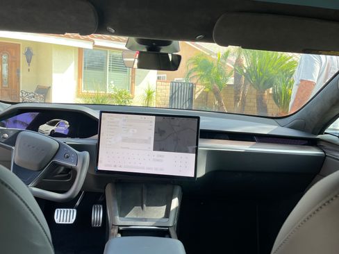 Used 2022 Tesla Model S Standard Range image 13