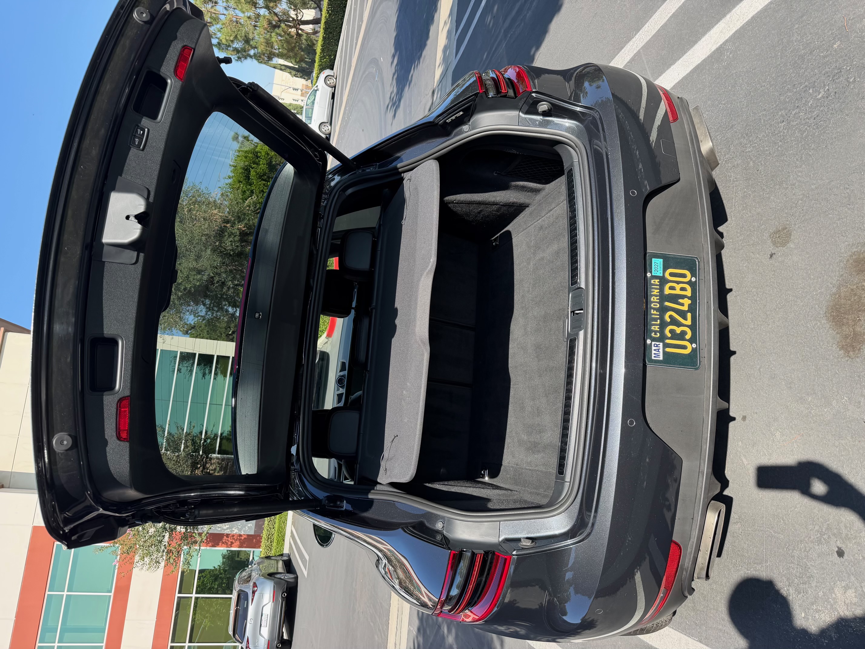 Used 2018 Porsche Macan Sport Edition AWD/4WD image 6