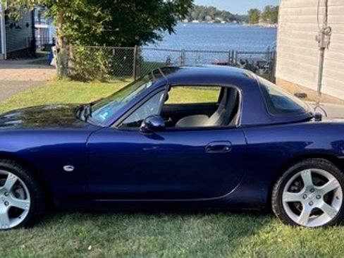 Used 2003 MAZDA MX-5 Miata SE image 10