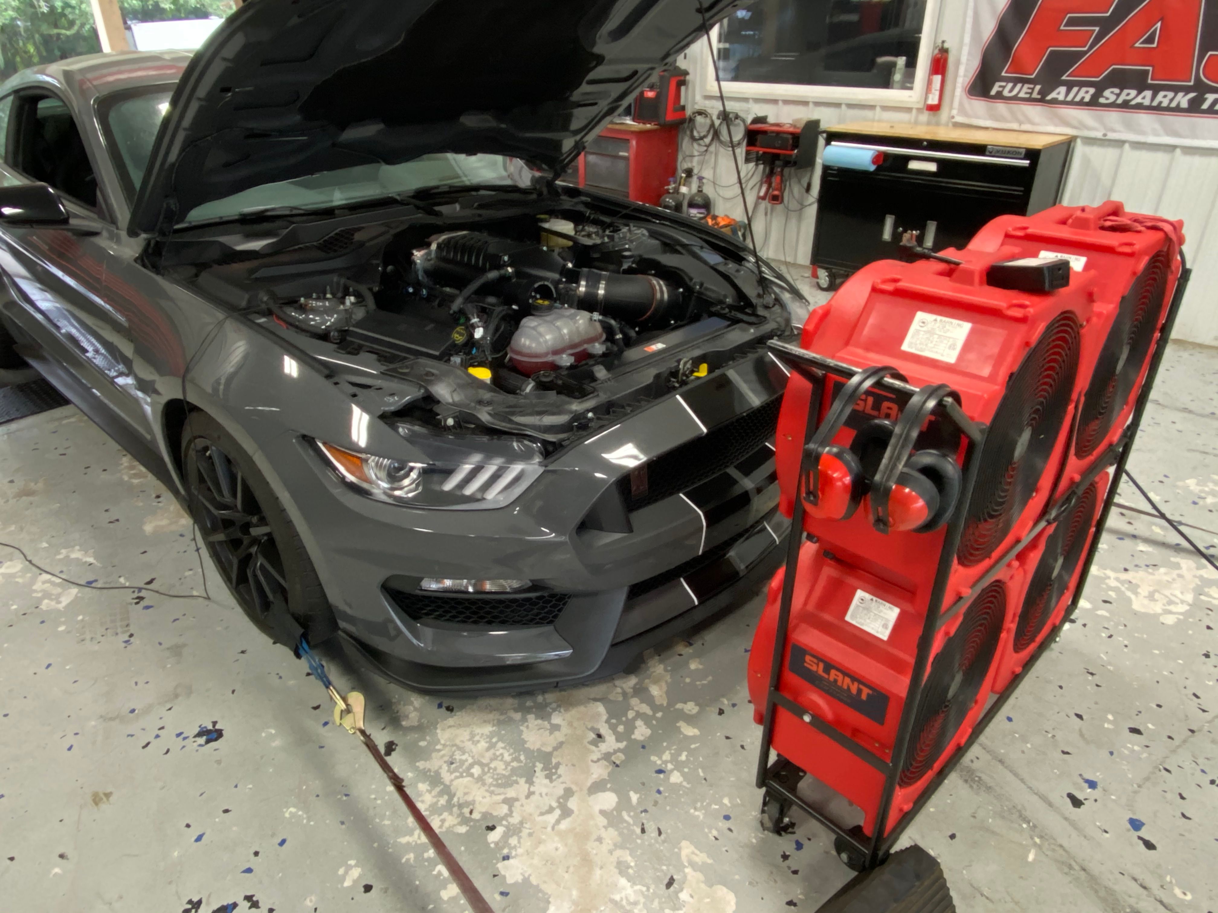 Used 2018 Ford Mustang Shelby GT350 w/ Electronics Package RWD image 9
