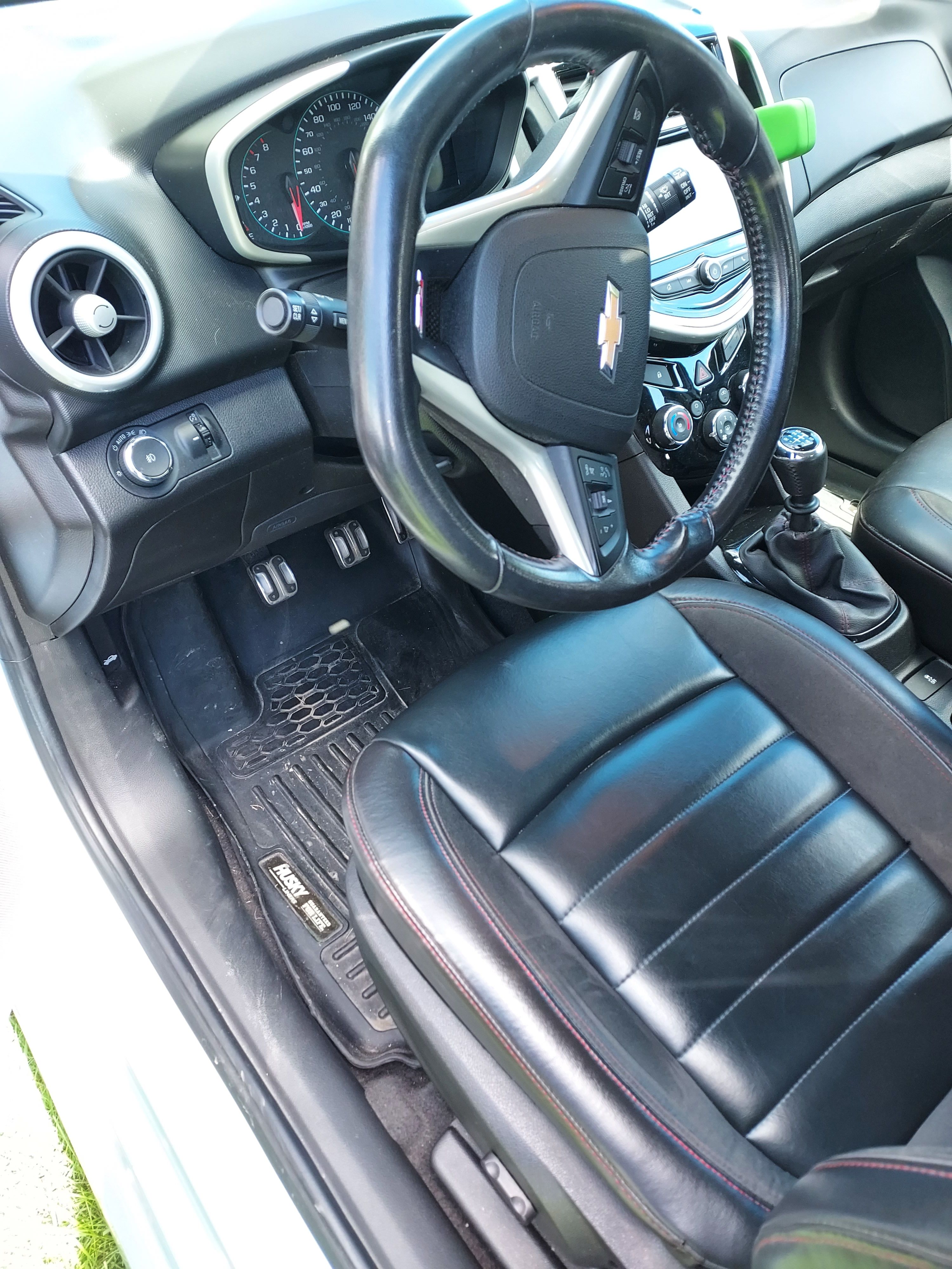 Used 2017 Chevrolet Sonic Premier FWD image 8